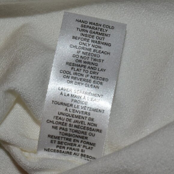 Tahari Viscose Blend V Neck Pullover Sweater Off White Size M - Picture 14 of 14